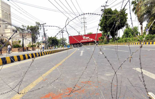 Qadri house Road block