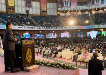 Youth should in no way miss the IT revolution to generate revenue, fill the trade gap: PM